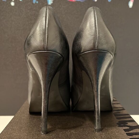 Luxury Rebel Pumps  - Picture 4 of 6